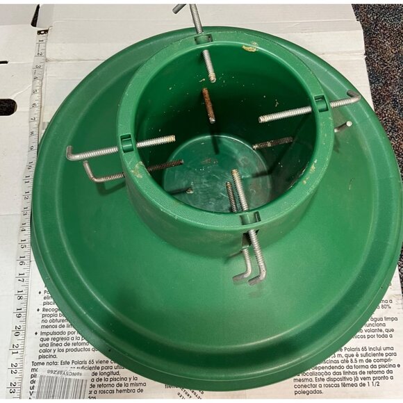 Plastic Christmas Tree Stand Green  23 Inches Round C82 - Picture 6 of 11
